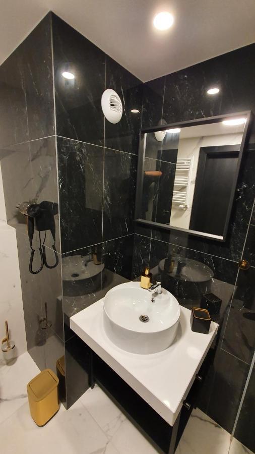 Gold Horizon Apartament Solny Resort Z Klimatyzacja I Garazem Колобжег Екстериор снимка