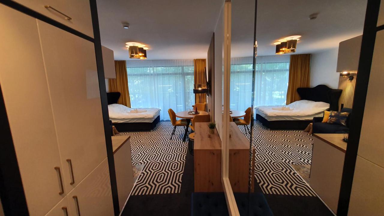 Gold Horizon Apartament Solny Resort Z Klimatyzacja I Garazem Колобжег Екстериор снимка