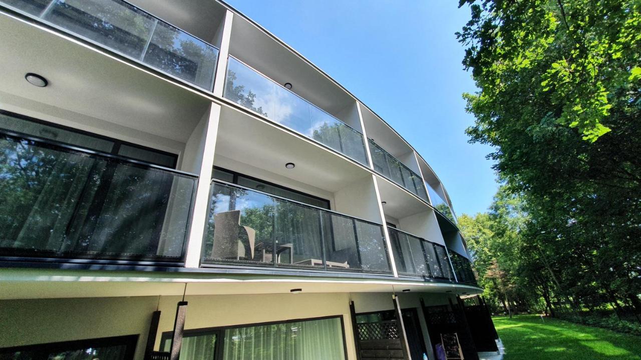 Gold Horizon Apartament Solny Resort Z Klimatyzacja I Garazem Колобжег Екстериор снимка